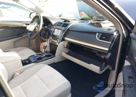 2012 Toyota Camry Le z USA, uszkodzony, nr VIN 4T4BF1FK8CR248498